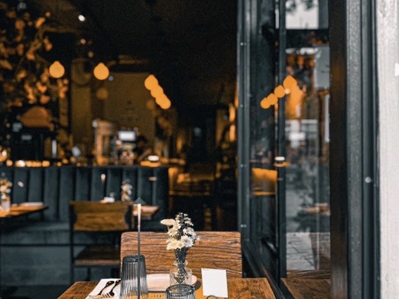 Glin Thai Bistro